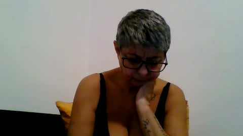 atikaarea online show from December 2024 04:03:02 PM