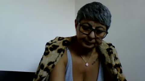 atikaarea online show from January 2025 10:05:02 AM