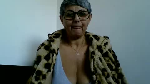 atikaarea online show from January 2025 01:51:01 PM