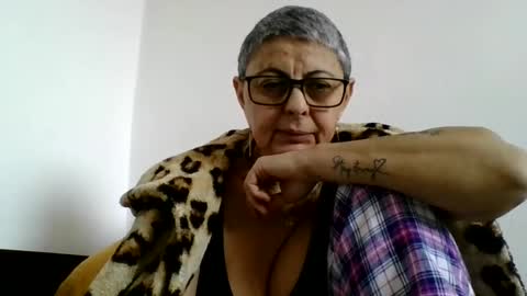 atikaarea online show from February 2025 12:05:02 PM