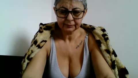 atikaarea online show from February 2025 08:11:02 AM