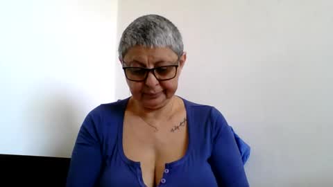 Snapshot of atikaarea chatting on May 2026 08:11:01 AM atikaarea online show from May 2026 08:11:01 AM