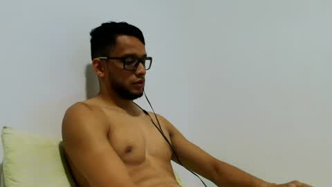 Snapshot of atorres21 chatting on July 2026 03:19:02 AM Torres online show from July 2026 03:19:02 AM