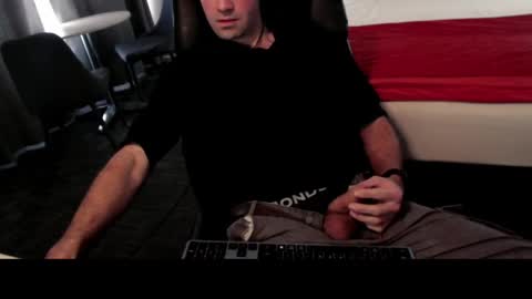 Chris online show from June 2026 09:39:01 PM