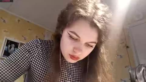 Katrin online show from February 2026 12:32:01 PM