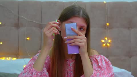 Snapshot of audreybarlow chatting on December 2024 08:05:02 AM Audrey online show from December 2024 08:05:02 AM