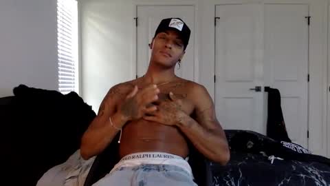 Snapshot of augiexrated chatting on April 2026 09:34:01 PM augiexrated online show from April 2026 09:34:01 PM