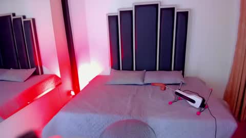 aura_baker online show from July 2026 12:45:01 PM