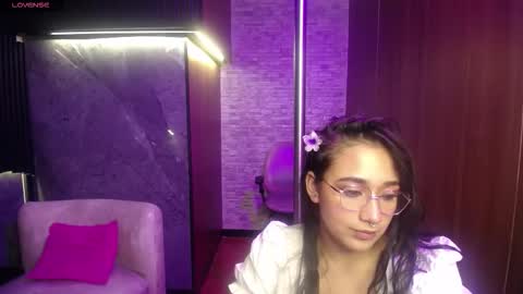 aura_cute_ online show from March 2026 03:56:01 AM