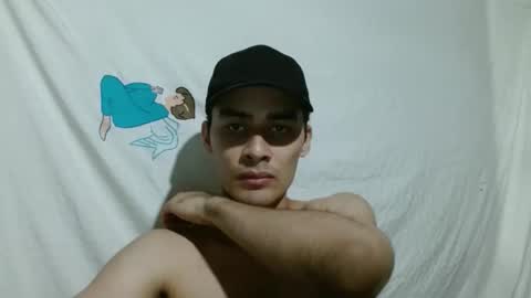 Snapshot of aureliv1 chatting on December 2024 12:29:02 AM Aureliano online show from December 2024 12:29:02 AM