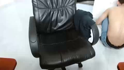 Snapshot of aureliv1 chatting on September 2025 11:37:02 PM Aureliano online show from September 2025 11:37:02 PM