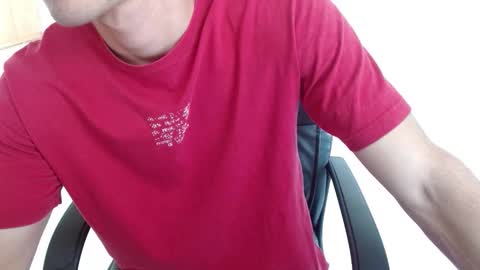 Snapshot of aureliv1 chatting on September 2025 08:30:02 PM Aureliano online show from September 2025 08:30:02 PM