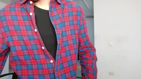 Snapshot of aureliv1 chatting on October 2025 10:26:02 PM Aureliano online show from October 2025 10:26:02 PM