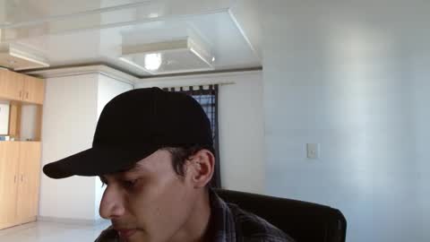 Snapshot of aureliv1 chatting on October 2025 09:53:02 PM Aureliano online show from October 2025 09:53:02 PM