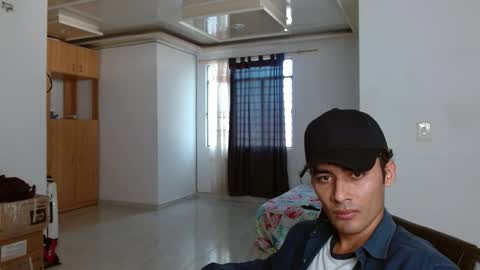 Snapshot of aureliv1 chatting on January 2026 10:23:01 PM Aureliano online show from January 2026 10:23:01 PM