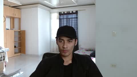 Snapshot of aureliv1 chatting on January 2026 09:02:02 PM Aureliano online show from January 2026 09:02:02 PM