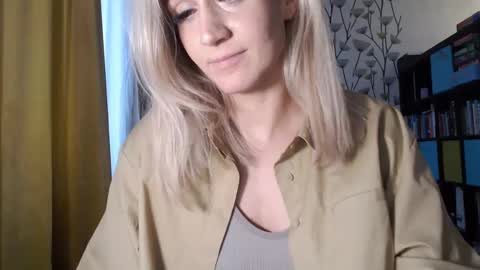 Aurelyie online show from December 2024 11:19:01 AM