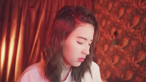 Nayeon online show from December 2024 03:10:02 PM