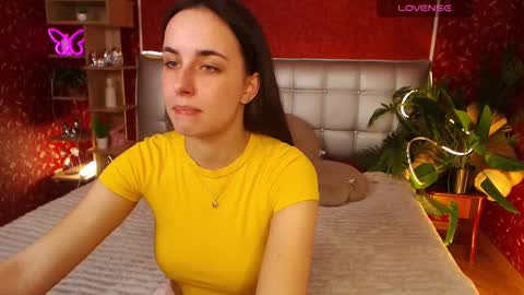 Snapshot of aurora_aksness chatting on March 2025 10:38:02 AM Aurora online show from March 2025 10:38:02 AM