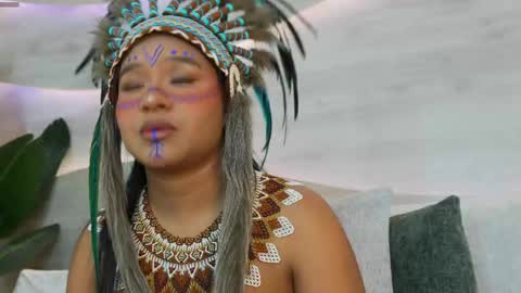 aurora_cruz online show from May 2026 07:20:01 PM