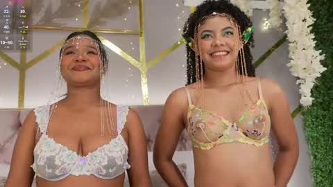 aurora_cruz online show from June 2026 07:39:01 PM