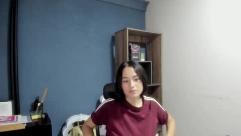 aurora_fernandez online show from February 2026 08:56:02 PM