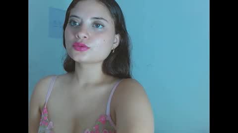 aurora_lenovic online show from March 2025 04:33:02 PM