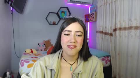 Aurora  online show from February 2025 12:05:02 AM