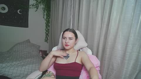 Aurora online show from September 2025 03:11:01 PM