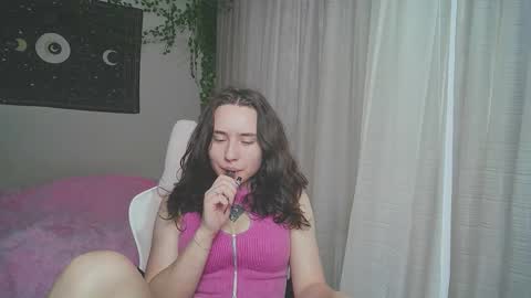 Aurora online show from September 2025 03:50:01 AM