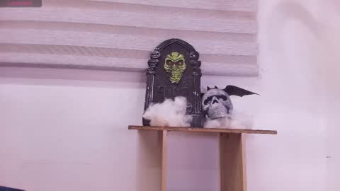 auroraa_miller online show from October 2025 11:53:02 AM