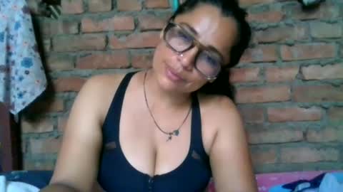 auroraangels1 online show from June 2026 01:58:02 PM