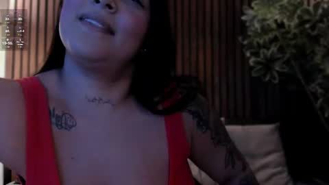 auroraqueenn online show from July 2026 08:12:02 PM