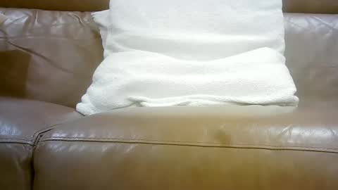 Snapshot of aussie5892 chatting on January 2025 08:38:02 AM Justin online show from January 2025 08:38:02 AM