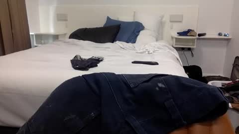 aussieguy59660 online show from February 2026 09:48:02 PM