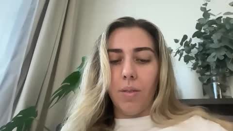 aussielulu online show from May 2026 03:01:01 AM
