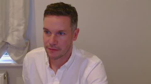 Snapshot of aussiesurfer0000 chatting on February 2025 03:45:01 AM aussiesurfer0000 online show from February 2025 03:45:01 AM