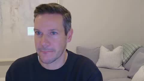 aussiesurfer0000 online show from May 2026 11:57:01 PM