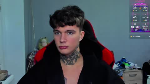 Snapshot of austen_milker chatting on December 2024 12:34:02 AM Austen online show from December 2024 12:34:02 AM