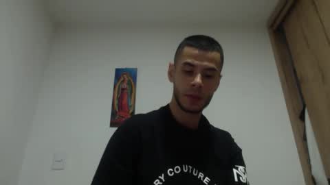 Snapshot of austin0613 chatting on April 2026 12:20:01 PM austin0613 online show from April 2026 12:20:01 PM