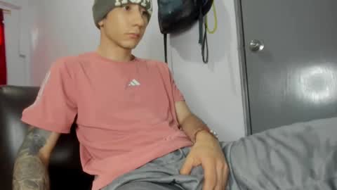 Snapshot of austin1119a chatting on January 2025 08:29:01 PM austin1119a online show from January 2025 08:29:01 PM