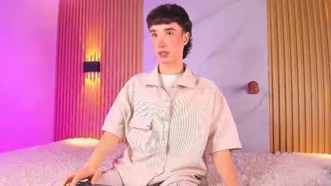 Snapshot of austin_rouse chatting on October 2025 07:04:02 PM austin_rouse online show from October 2025 07:04:02 PM