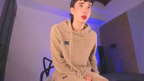 Snapshot of austin_rouse chatting on January 2026 08:58:01 PM austin_rouse online show from January 2026 08:58:01 PM