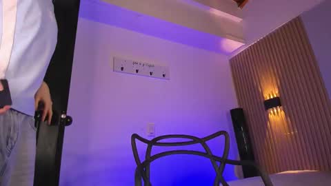 Snapshot of austin_rouse chatting on February 2026 08:35:01 PM austin_rouse online show from February 2026 08:35:01 PM