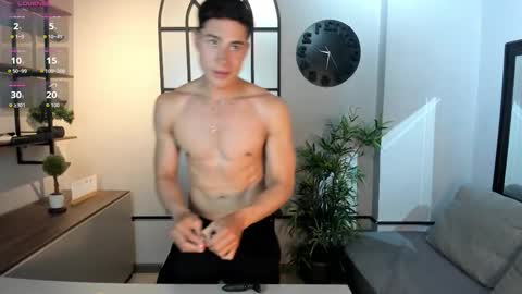 Snapshot of austinjones_ chatting on September 2025 04:51:01 PM Austin online show from September 2025 04:51:01 PM