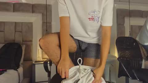 austinreeds online show from March 2026 01:50:02 PM