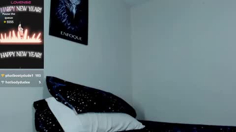 Snapshot of austintorres_ chatting on February 2025 05:44:02 AM AustinTorres online show from February 2025 05:44:02 AM