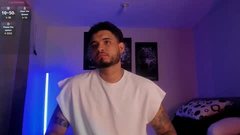 Snapshot of austintorres_ chatting on October 2025 02:54:01 AM AustinTorres online show from October 2025 02:54:01 AM