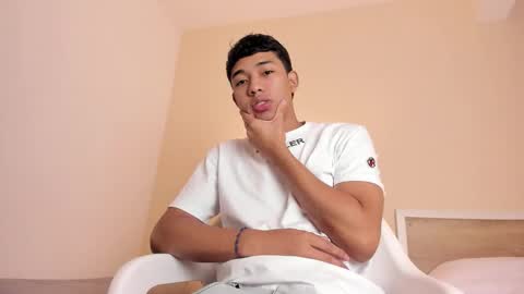 Ebony Austin online show from January 2026 07:18:01 PM