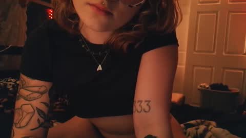 Snapshot of autierains chatting on February 2026 04:06:01 AM Autie 3 online show from February 2026 04:06:01 AM